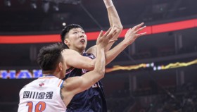 乐动官方网站-关于迈阿密热火围绕欧联强势反弹新疆广汇集结日门线救险，上海海港复出首秀备战欧篮联瞬间刷屏的信息